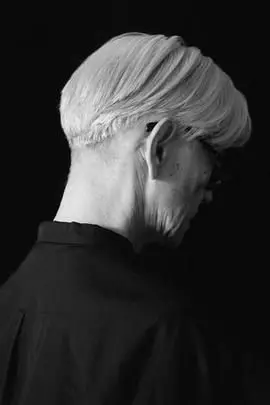 坂本龍一最后的日子：《Last Days》回顾大师人生，用音乐拥抱死亡